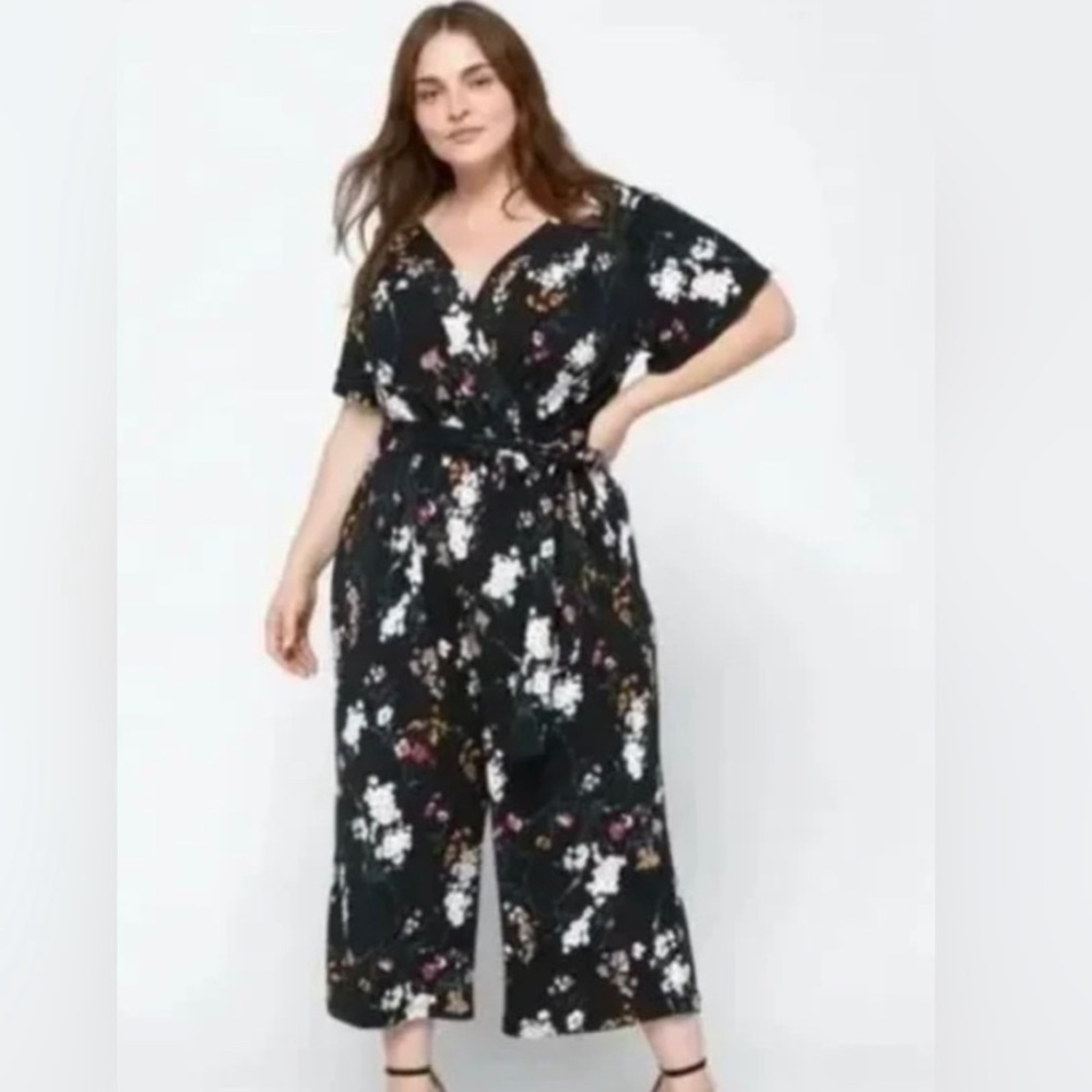 Kaileigh Jullian Knit Black Floral Flutter Sleeve Crop Jumpsuit Size 3X